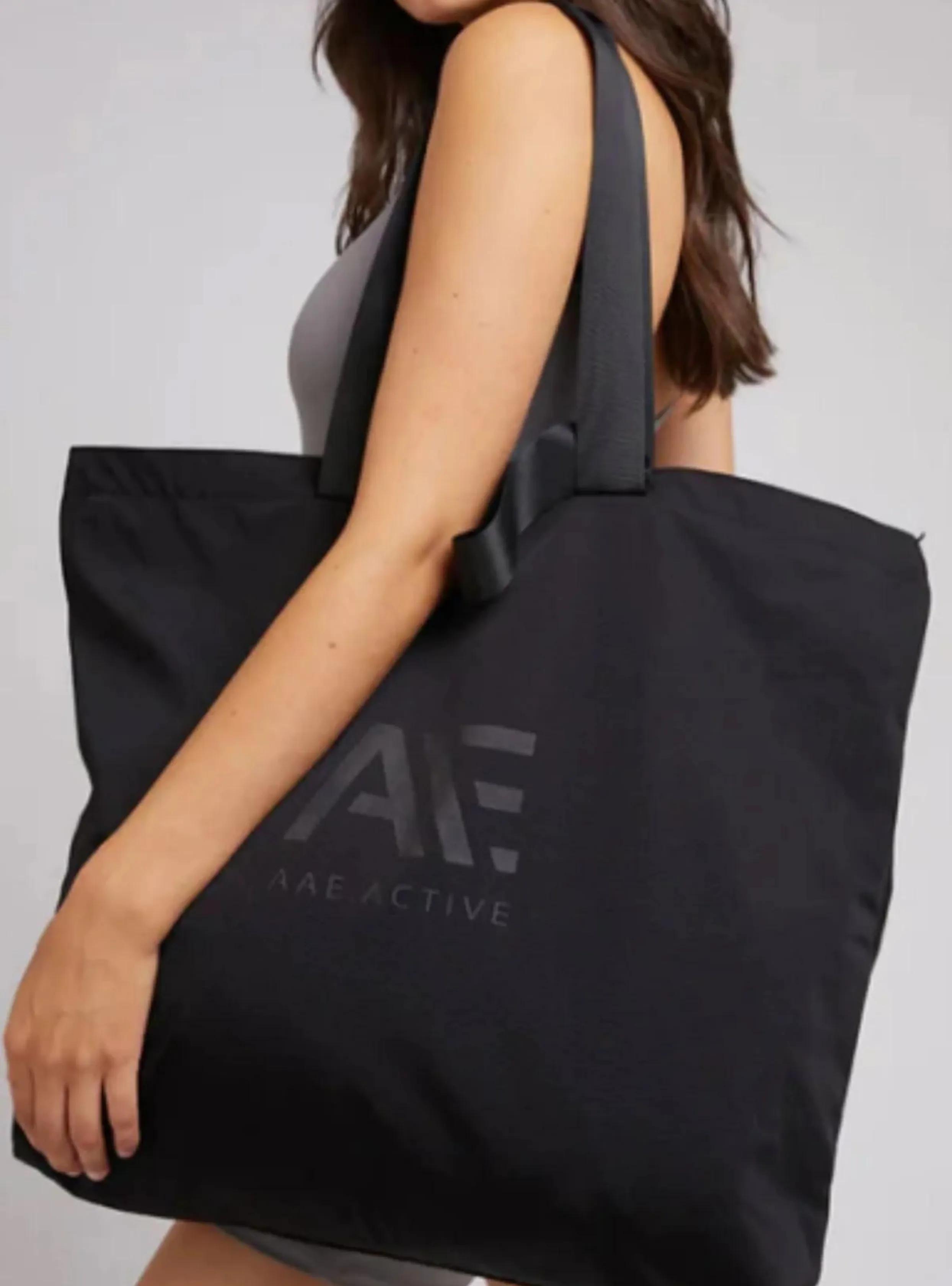 AAE ACTIVE TOTE - Black