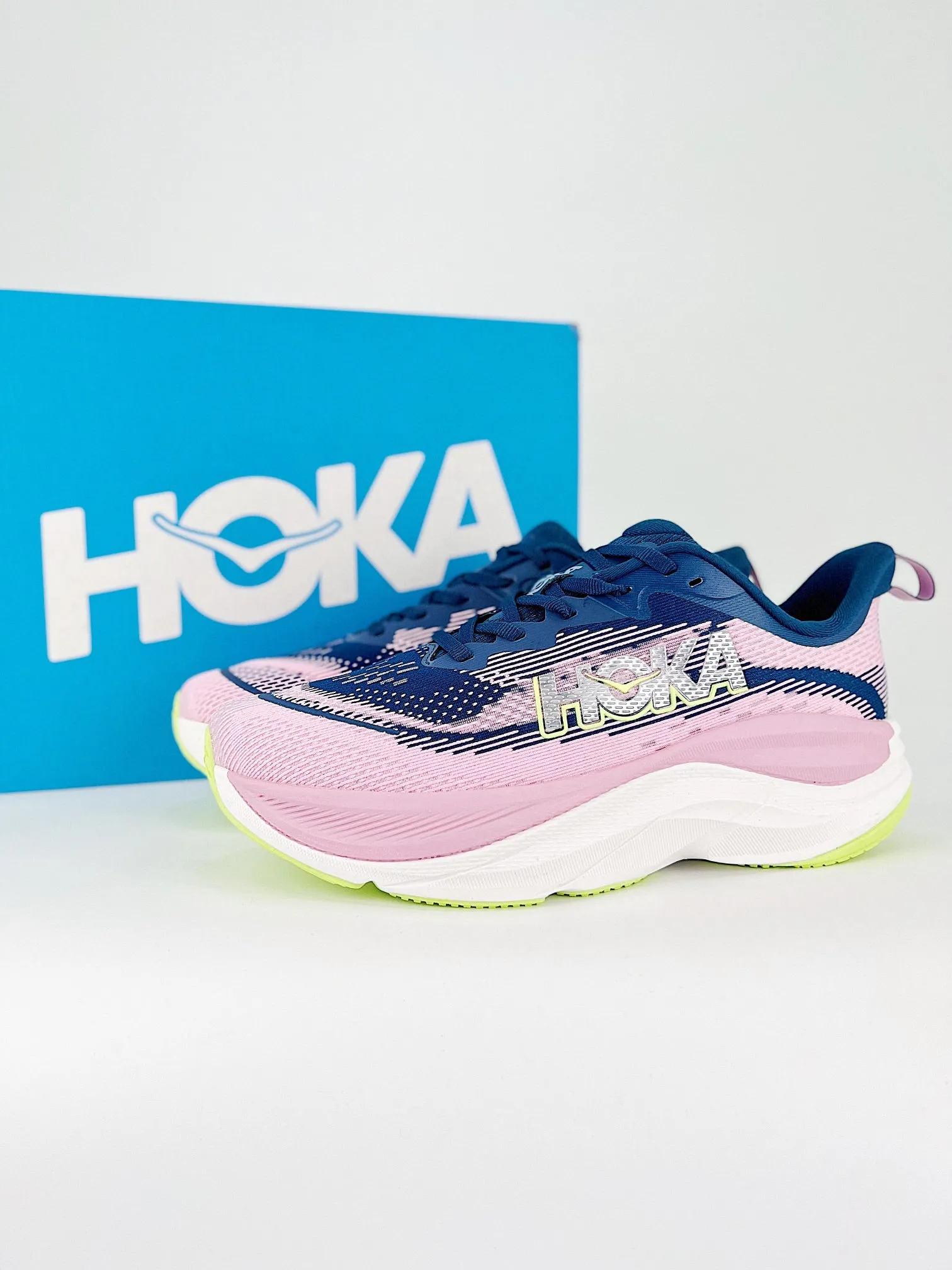 HOKA M SKYFLOW